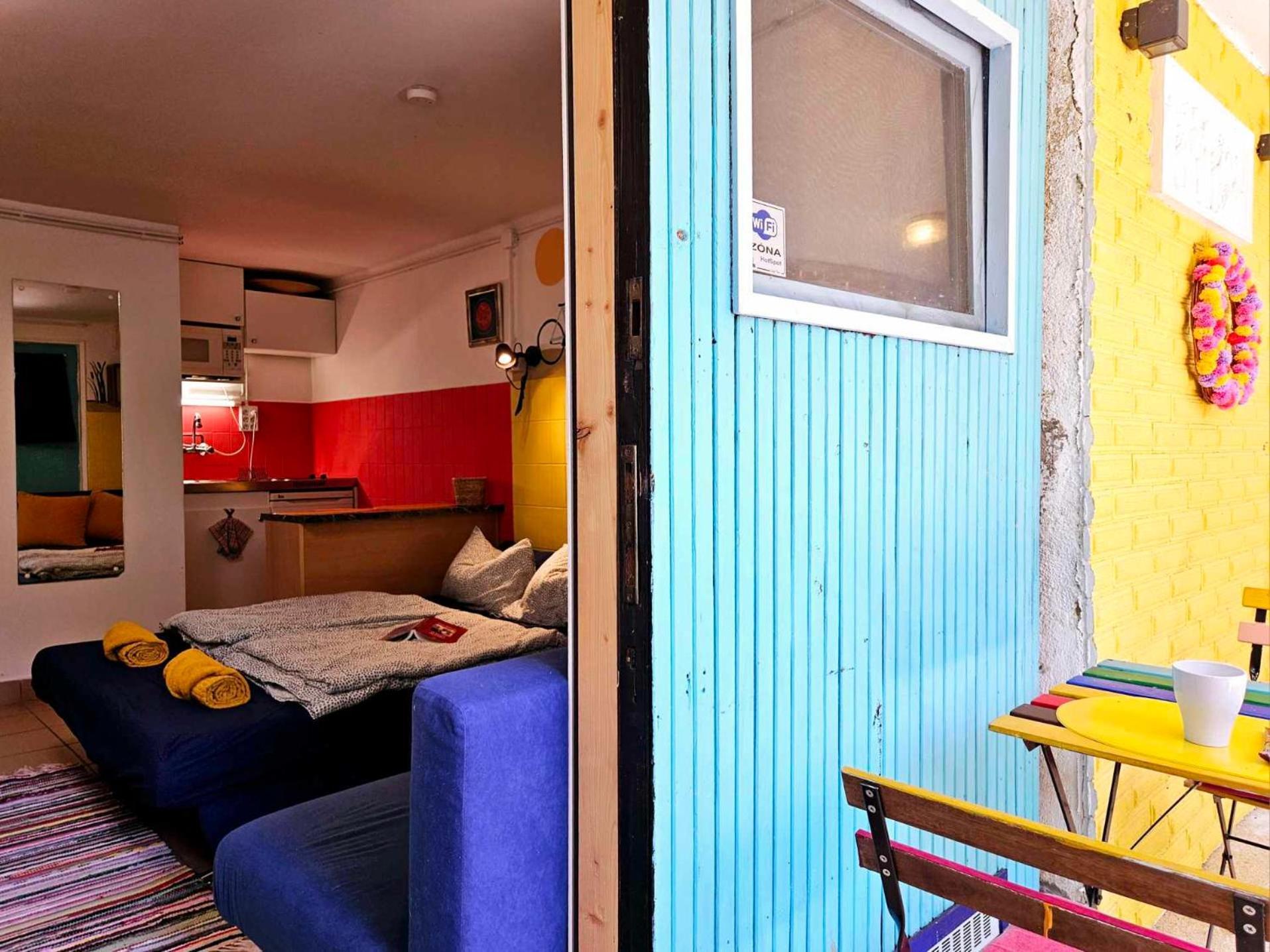 For Cyclists Ride In Appartement *